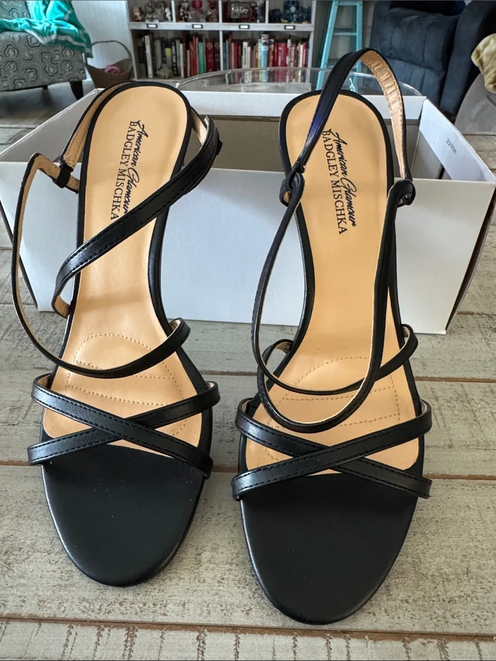 Badgley Mischka chic black